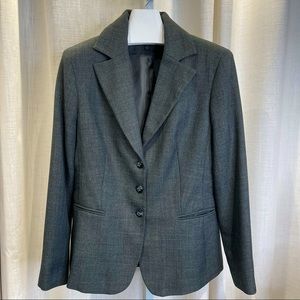 Larry Levine Three-Piece Grayed Herringbone Suit - 14